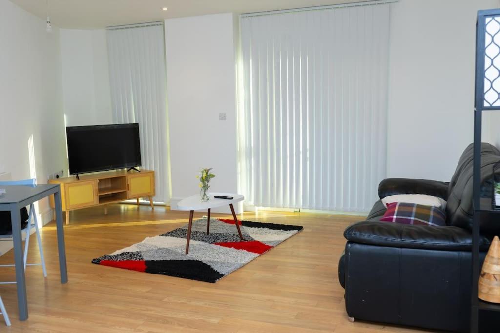 1 Bed Luxury Comfortable Apt London Bagian luar foto